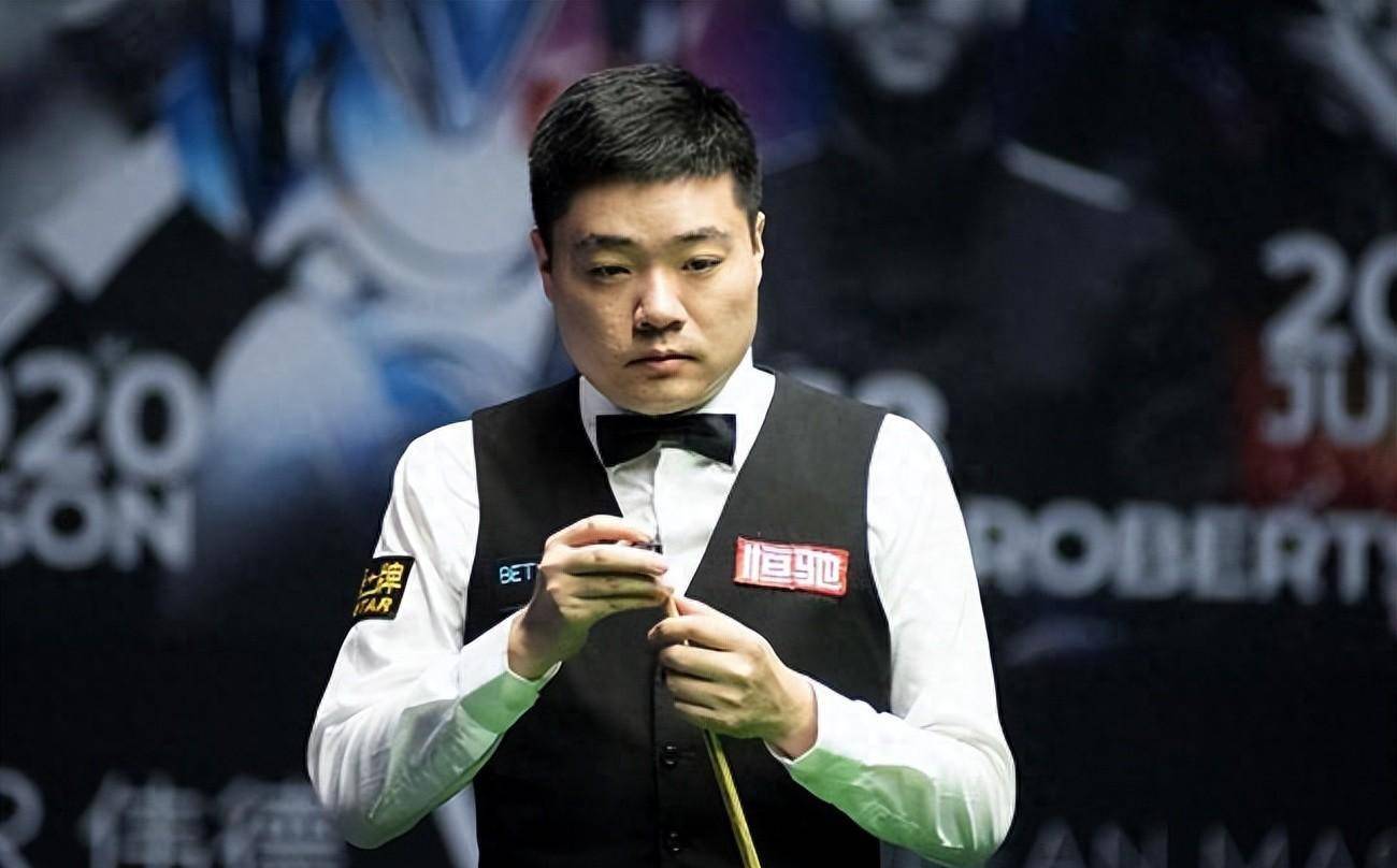 伊森在场上 伊森在场上