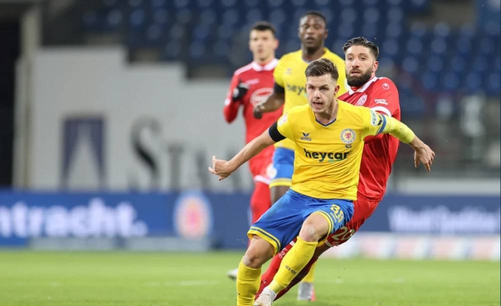 特林和穆德 特林和穆德