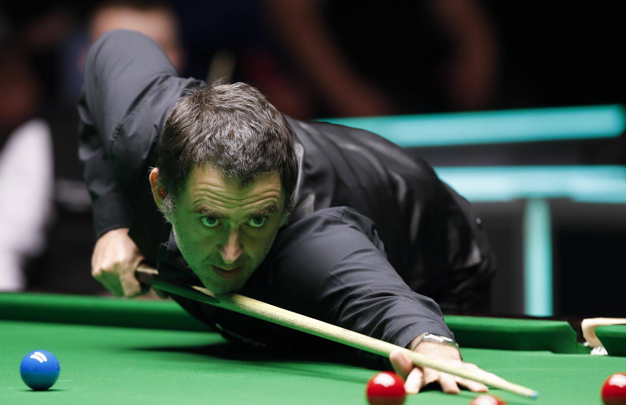 赛中占据更 赛中占据更