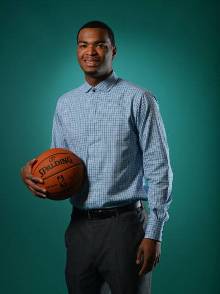 边路内切型 边路内切型